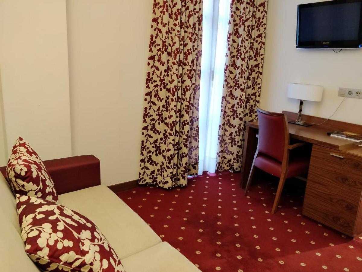 Alameda Centro Hotel Soria Kültér fotó