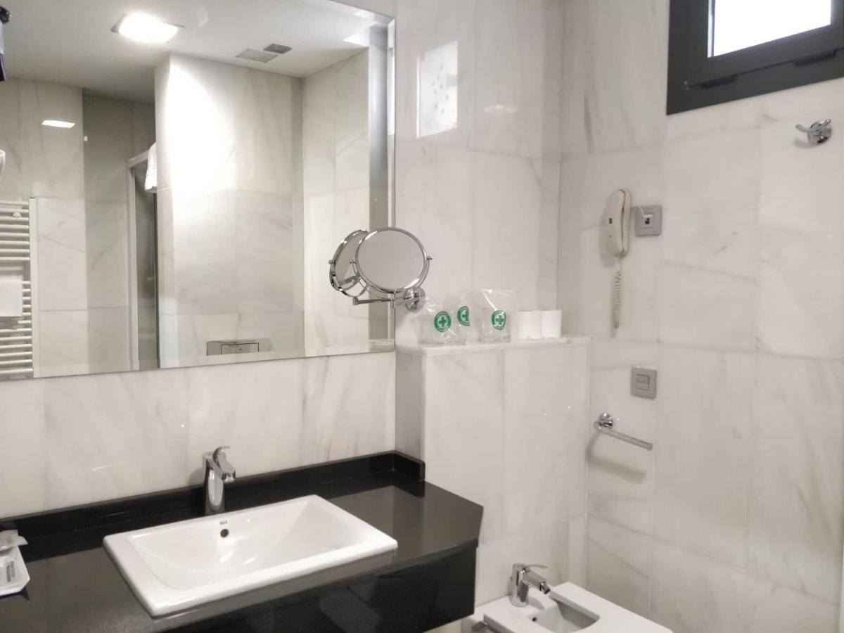 Alameda Centro Hotel Soria Kültér fotó